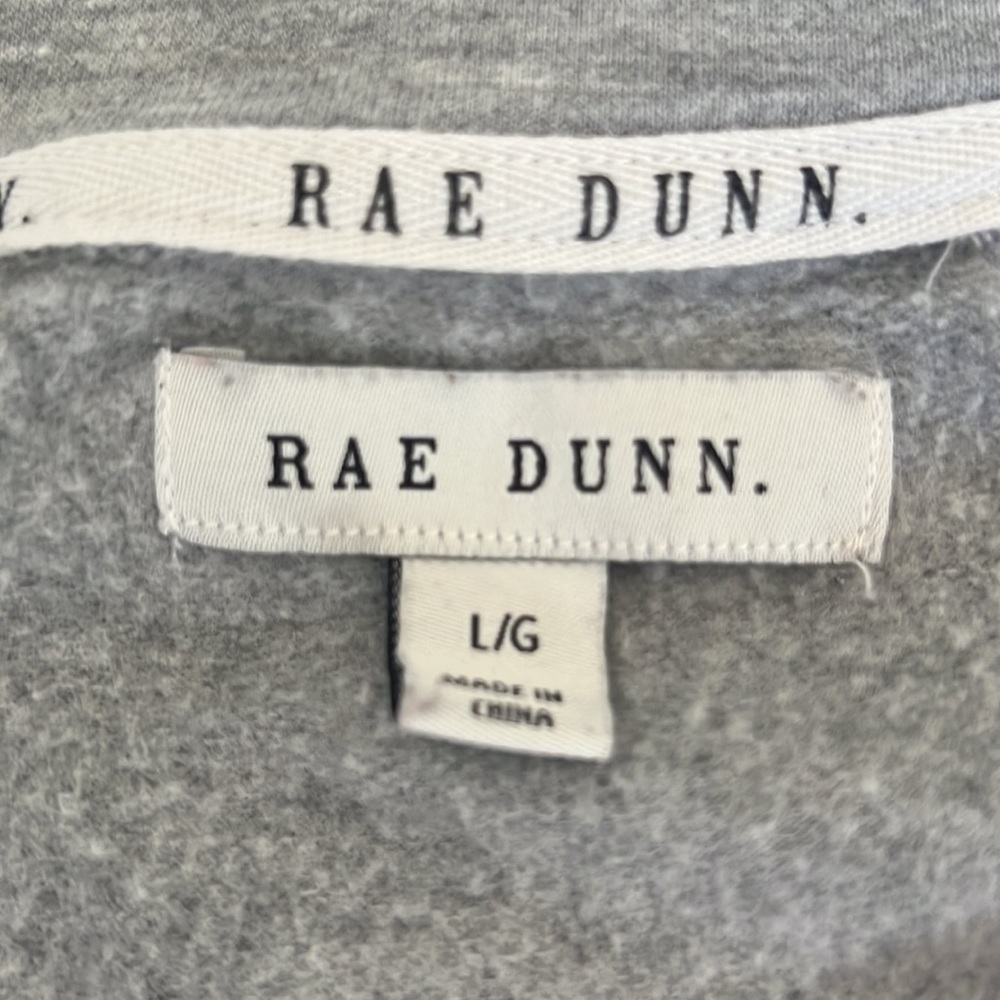 “HOT MESS” sweatshirt ~ RAE DUNN - Picture 5 of 6